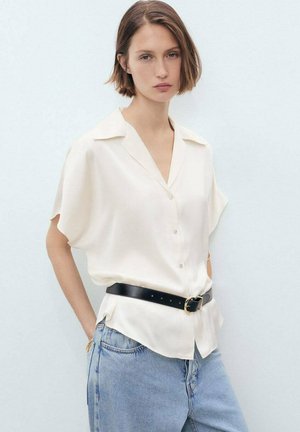 SHORT-SLEEVED - Hemdbluse - off white