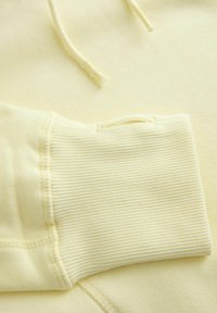 Neizvēlēts, buttermilk