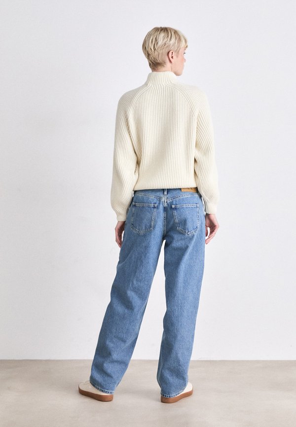 90'S LOOSE - Relaxed fit jeans - denim medium3