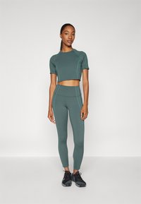Nike Performance ONE 7/8 TRIM - Pajkice - vintage green/bicoastal/black