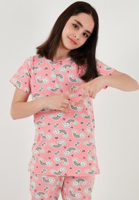 LELA REGULAR FIT - Nattplagg set - pink