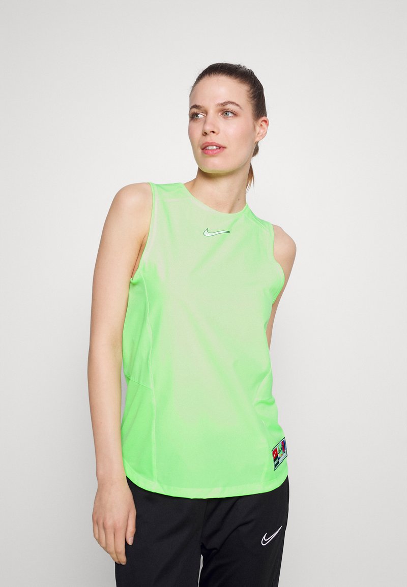 Nike Performance FC - T-shirt desportiva - lime glow/white
