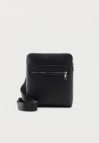 Επιλέχθηκε, black