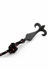 Akitsune Karkötő - black white red