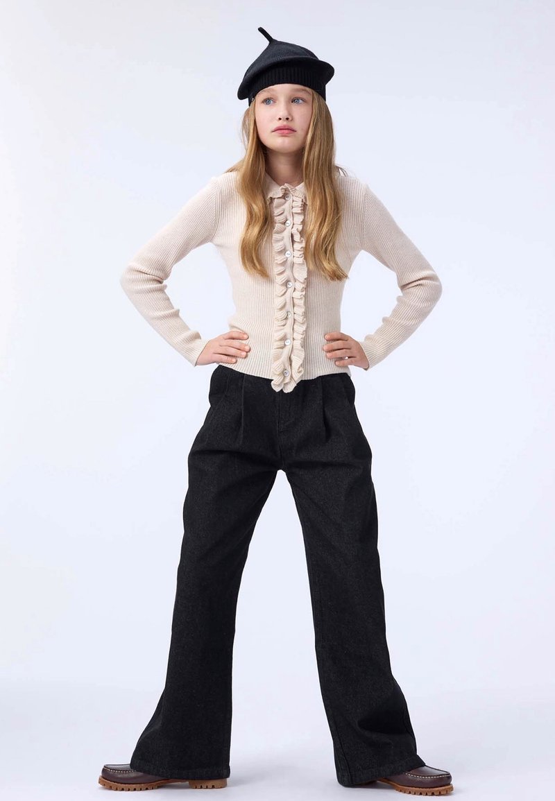 Molo AEISHA PLEATS - Vaqueros rectos - washed black
