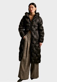 LOLA CASADEMUNT Zimski kaput - black