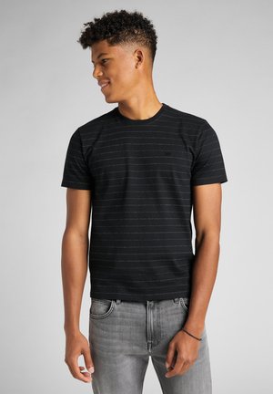 REFINED - T-shirt z nadrukiem - black