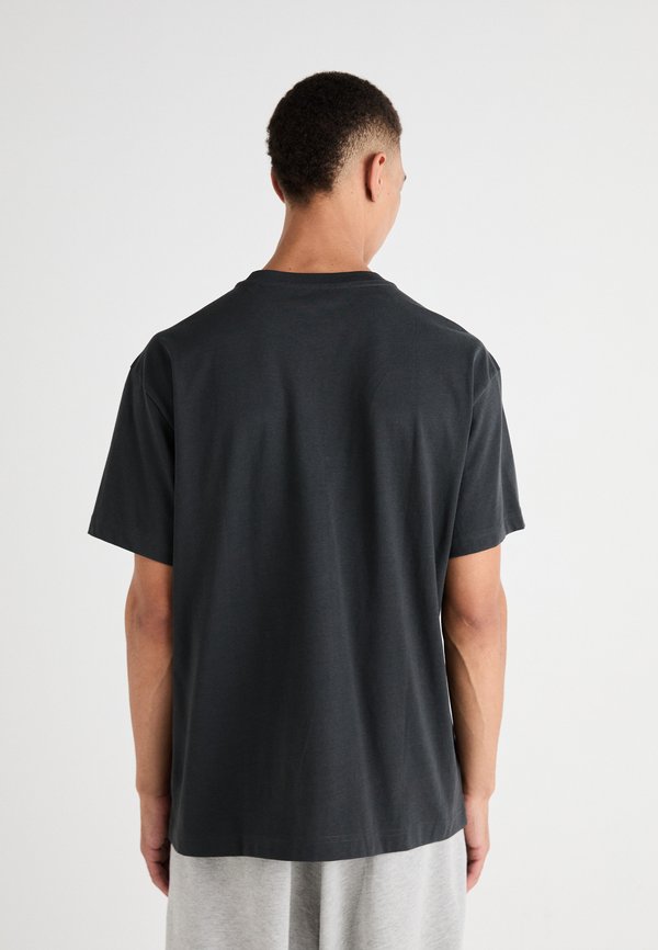 HEAVY WEIGHT - Basic T-shirt4