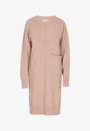 Strickkleid in Hellbeige mit rundem Ausschnitt, langen Ärmeln, strukturierten Mustern und einer vorderen Taschendetail.