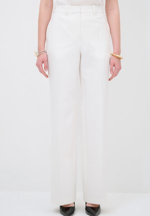 WITH WIDE LEG - Trousers - white