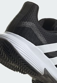 adidas Performance COURTJAM CONTROL CLAY - Zapatillas de tenis para tierra batida - core black/ftwr white/grey four