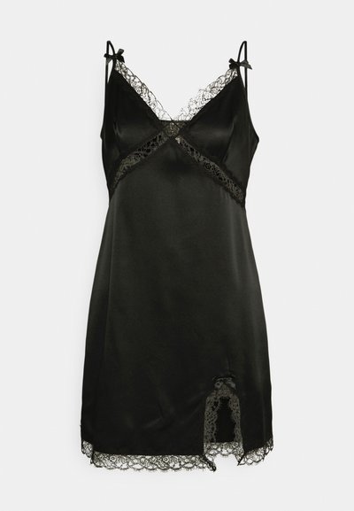 Juodas satino kamšalas su nėrinių akcentais, reguliuojamomis petnešėlėmis ir nėriniuotu apvadu, turinčiu mažą iškirpimo detalę priekyje.