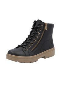 Bottines noires en cuir avec une finition texturée, dotées de quincaillerie dorée, de lacets à l'avant et d'une fermeture éclair sur le côté. Semelle en caoutchouc beige.