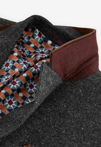 Next REGULAR FIT TRIMMED  NEPPY DONEGAL  - Jakkesæt blazere - charcoal grey