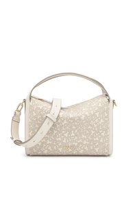 Beżowa torebka z teksturowanym, geometrycznym wzorem, o zaokrąglonym kształcie, z górną rączką i regulowanym paskiem na ramię. Złoty akcent z logo.