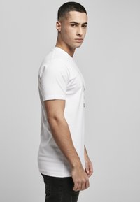 Mister Tee PRAY  - T-shirt med print - white