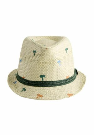 Šviesiai rudas austas fedora skrybėlė su mažais spalvotais palmės medžių raštais ir tamsiai žalia pintine juostele aplink pagrindą.