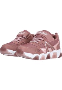 Sportiga rosa sneakers med mesh och syntetmaterial, texturerade detaljer, vit sula och snördesign med kardborreband.