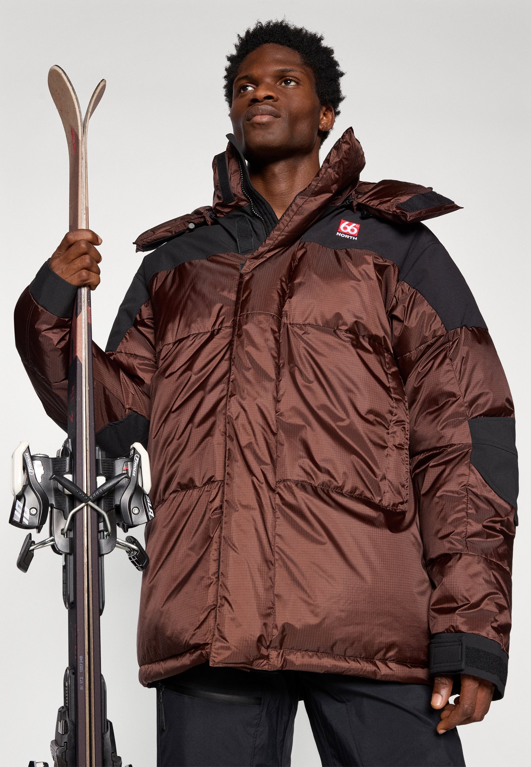 66 North TINDUR JACKET - Snowboard jacket - blood bay/dark brown
