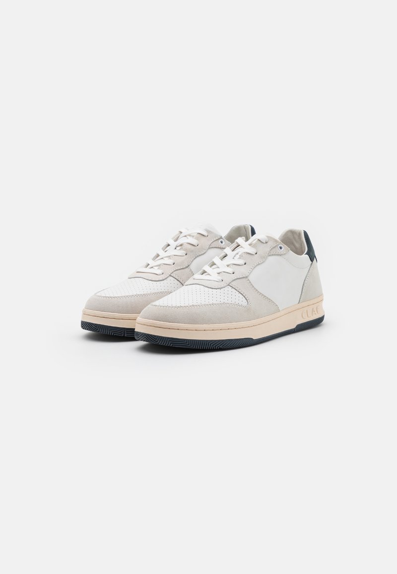 Herren Sneaker low | Clae MALONE UNISEX Sneaker low white/navy/weiß - VS56567 Herren Sneaker low | Clae MALONE UNISEX Sneaker low white/navy/weiß - VS56567