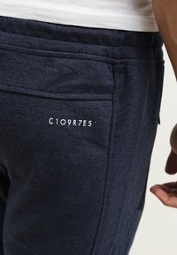 Jack & Jones JJCOPUSH - Jogginghose - dress blues