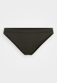BRIEF - Fecskék - beluga