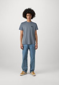 Quiksilver LOGO UNISEX - Základné tričko - flint stone