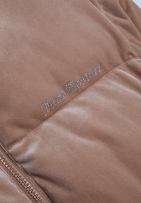 Juicy Couture Zimska jakna - café au lait