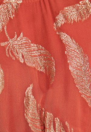 Love & Roses, REGULAR FIT - CREW NECK MAXI DRESS   - Maksimekko - rust brown metallic feather