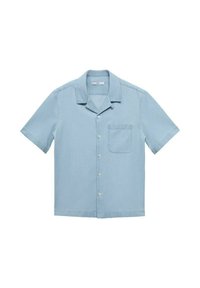 Camisa de manga corta azul claro hecha de algodón, con un diseño de botón, un bolsillo en el lado izquierdo del pecho y un corte relajado.