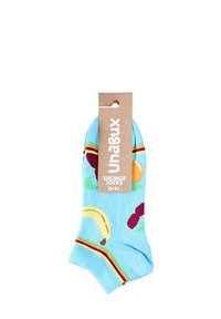 Farverig sokke-design med frugtmønstre på en lys blå baggrund, med et beige mærke med tekst. Ribbet manchet med rød og grøn stribe detaljer.