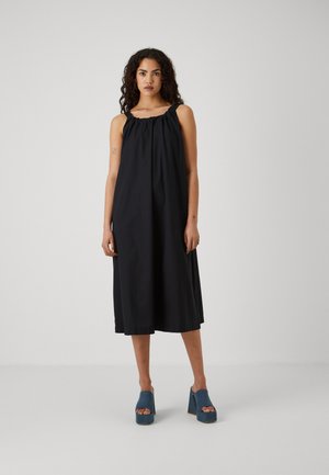 Vero Moda Tall VMGILI DETAILED SINGLET DRESS  - Hverdagskjole - black