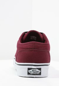 Vans ATWOOD - Scarpe skate - oxblood/white