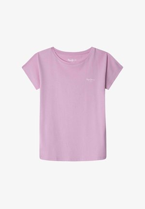 Kurzärmliges, hellrosa T-Shirt mit rundem Ausschnitt und kleinem weißen Logo auf der linken Brust, präsentiert auf schlichtem Hintergrund.