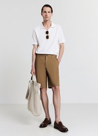 Calliope CENTRALE - Shorts - tabacco
