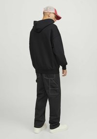 Jack & Jones JORVIBE HOOD - Bluză de molton - black