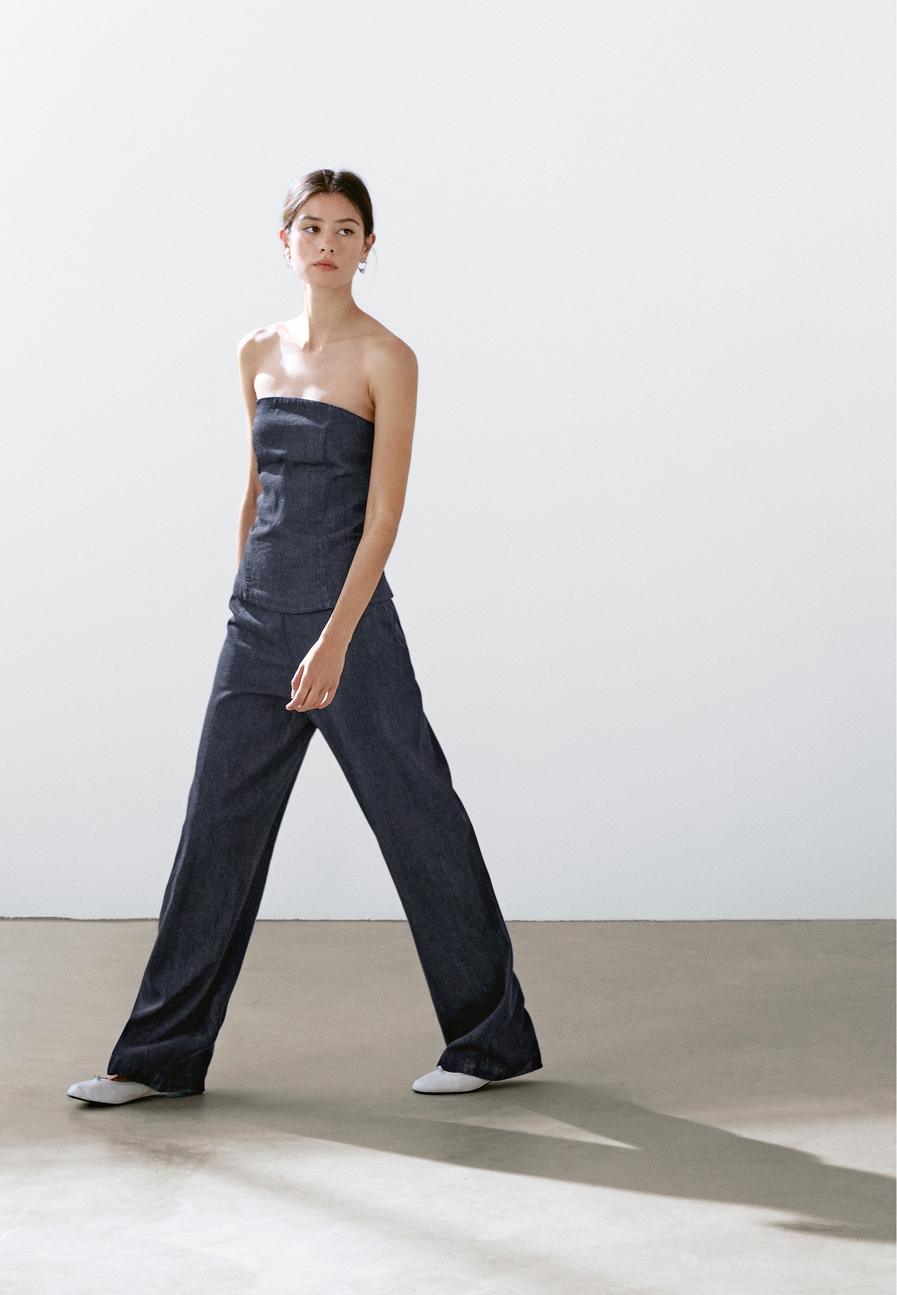 【Massimo Dutti】Barrel fit jeans 05092792407-o8.jpg?ts=