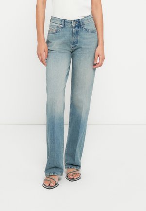 D SENT - Jean droit - 01