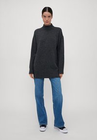 Vero Moda Tall VMIRIS HIGHNECK - Maglione - dark grey melange