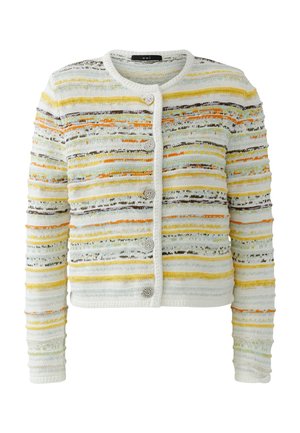 Langärmelige Strickjacke mit Rundhalsausschnitt, silbernen Knöpfen und horizontalen Streifen in Gelb, Orange, Braun und Hellblau auf weißem Hintergrund.