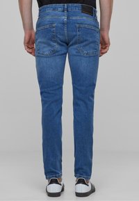 2Y Premium Džíny Slim Fit - blue