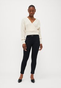 ONLY Petite ONLNINA V NECK - Vesta - pumice stone