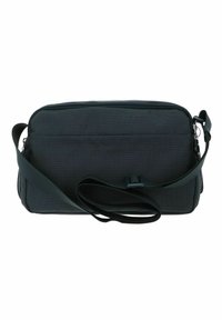 Borsa a tracolla nera in tessuto con superficie testurizzata, chiusura con zip, tracolla regolabile e tasca frontale piatta. Forma rettangolare compatta.