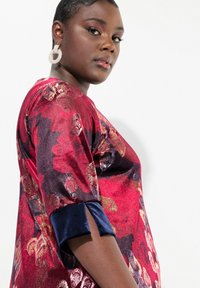 Ulla Popken PEACOCK FEATHER 3/4 SLEEVE  - Tunic - wine red