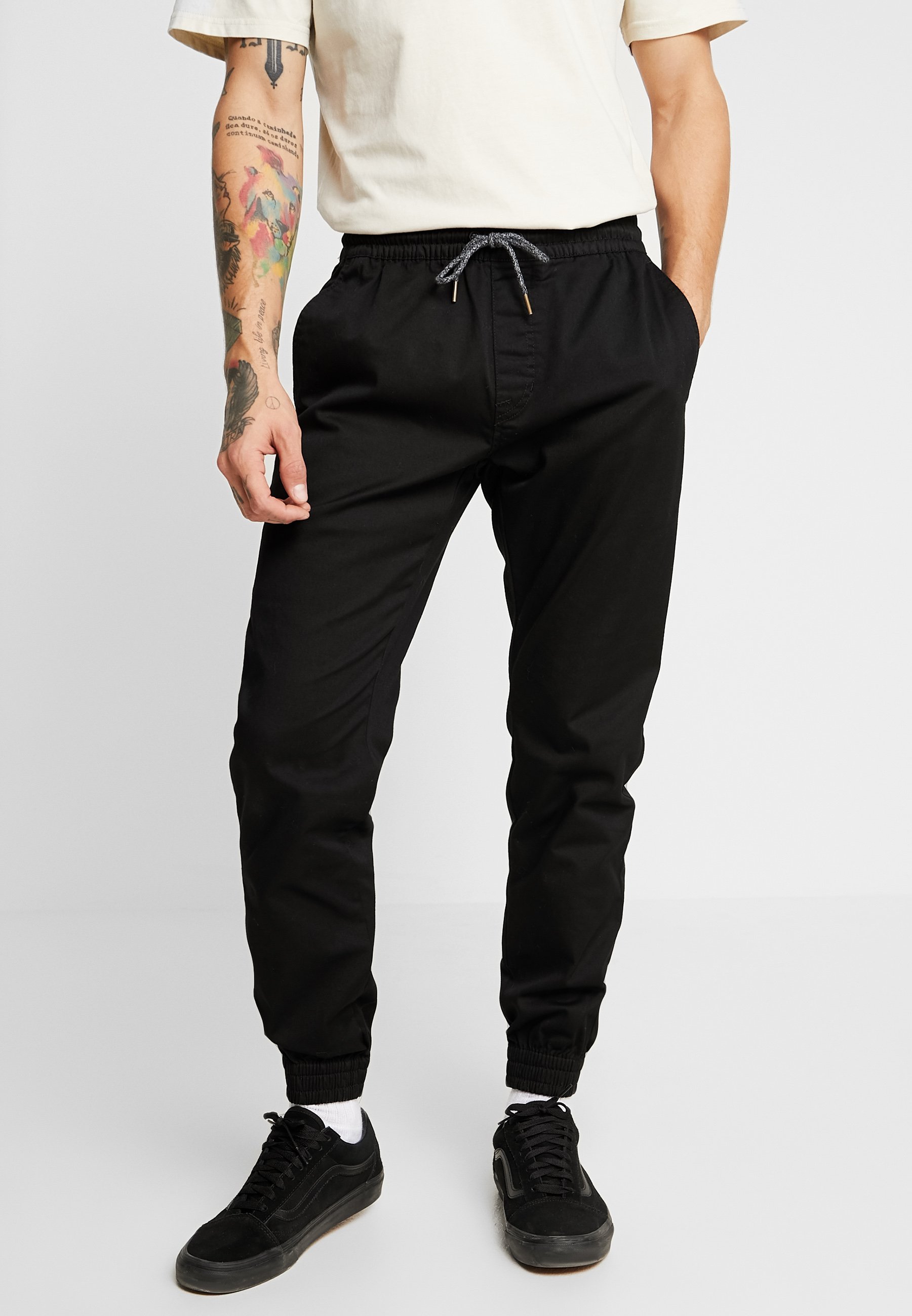 Volcom FRICKN MDRN TAP JGR - Stoffhose - black/schwarz - Zalando.de
