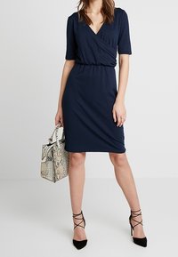 Selected Femme Strickkleid - mottled dark blue