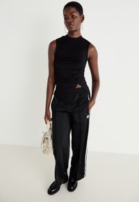 Noisy May NMGOYA KNOT - Top - black