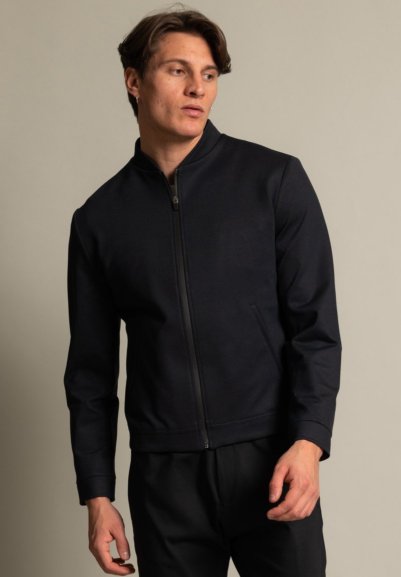 Herren Leichte Jacken | WORMLAND Bomberjacke marine/dunkelblau - JJ43868 Herren Leichte Jacken | WORMLAND Bomberjacke marine/dunkelblau - JJ43868