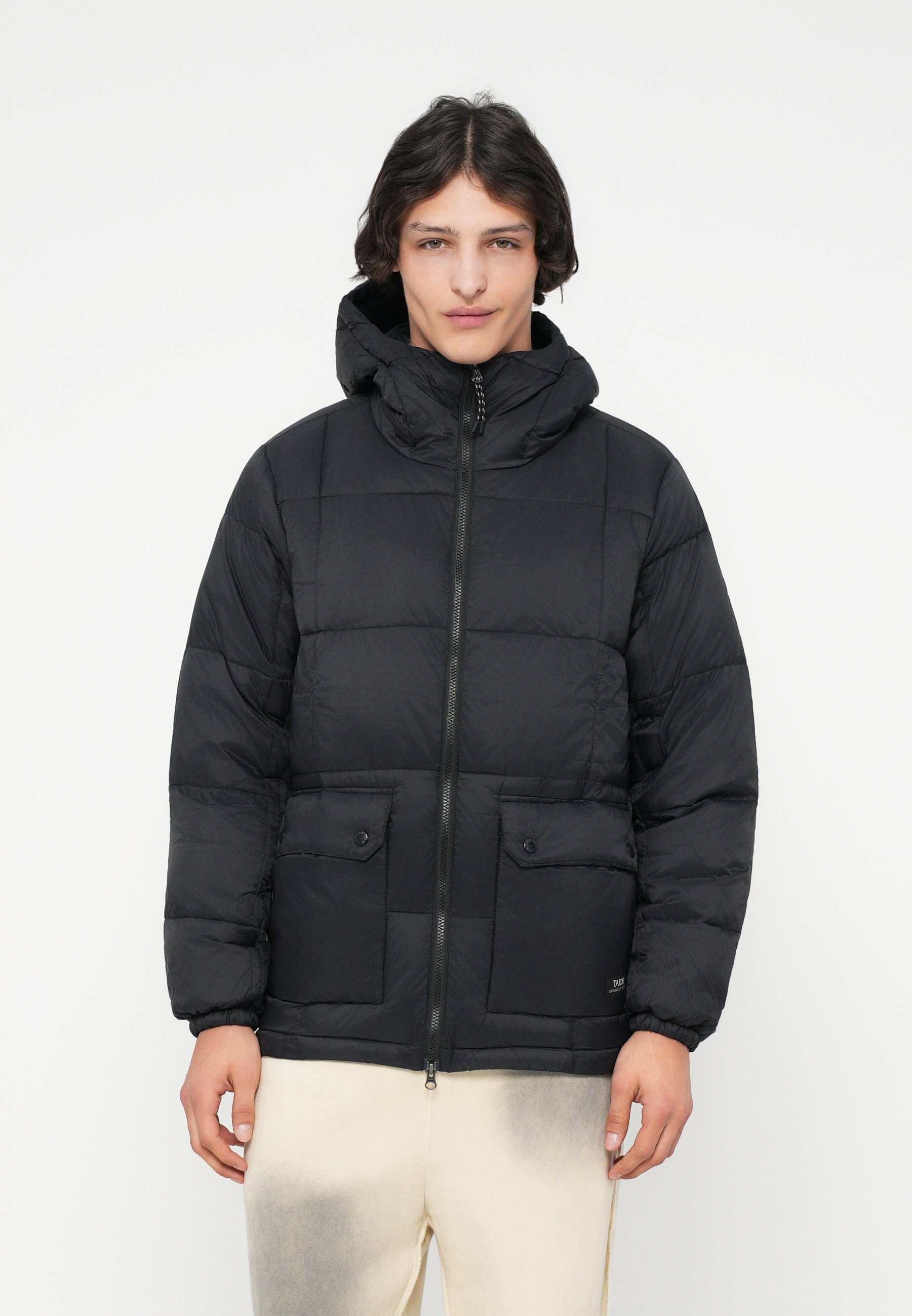 TAION MOUNTAIN VOLUME HOOD JACKET UNISEX - Down jacket - black