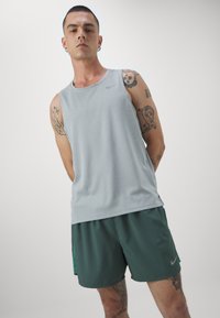 Nike Performance CHALLENGER - Sportske kratke hlače - vintage green/bicoastal/black/silver